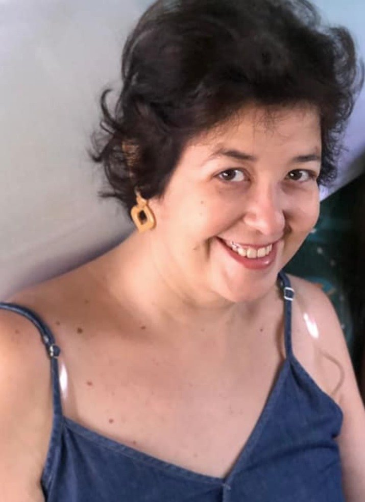 Lenize Diniz Ganeo – Professora de Português
